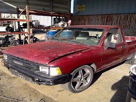 1990 TOYOTA TRUCK, RED, STD CAB, 2.4L, MT, 2WD,  Z25233